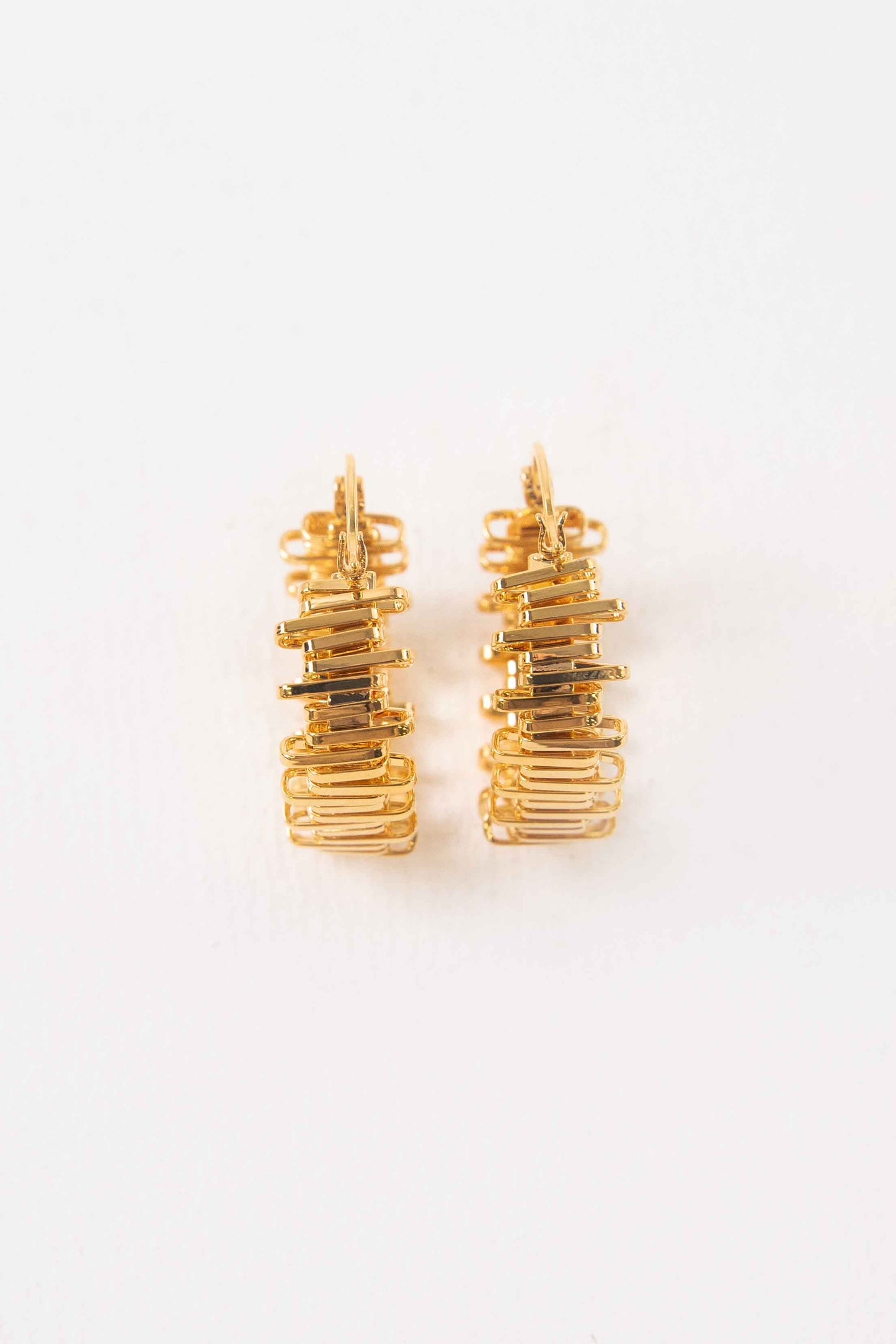 Teeter Totter Hoop Earrings | Gold