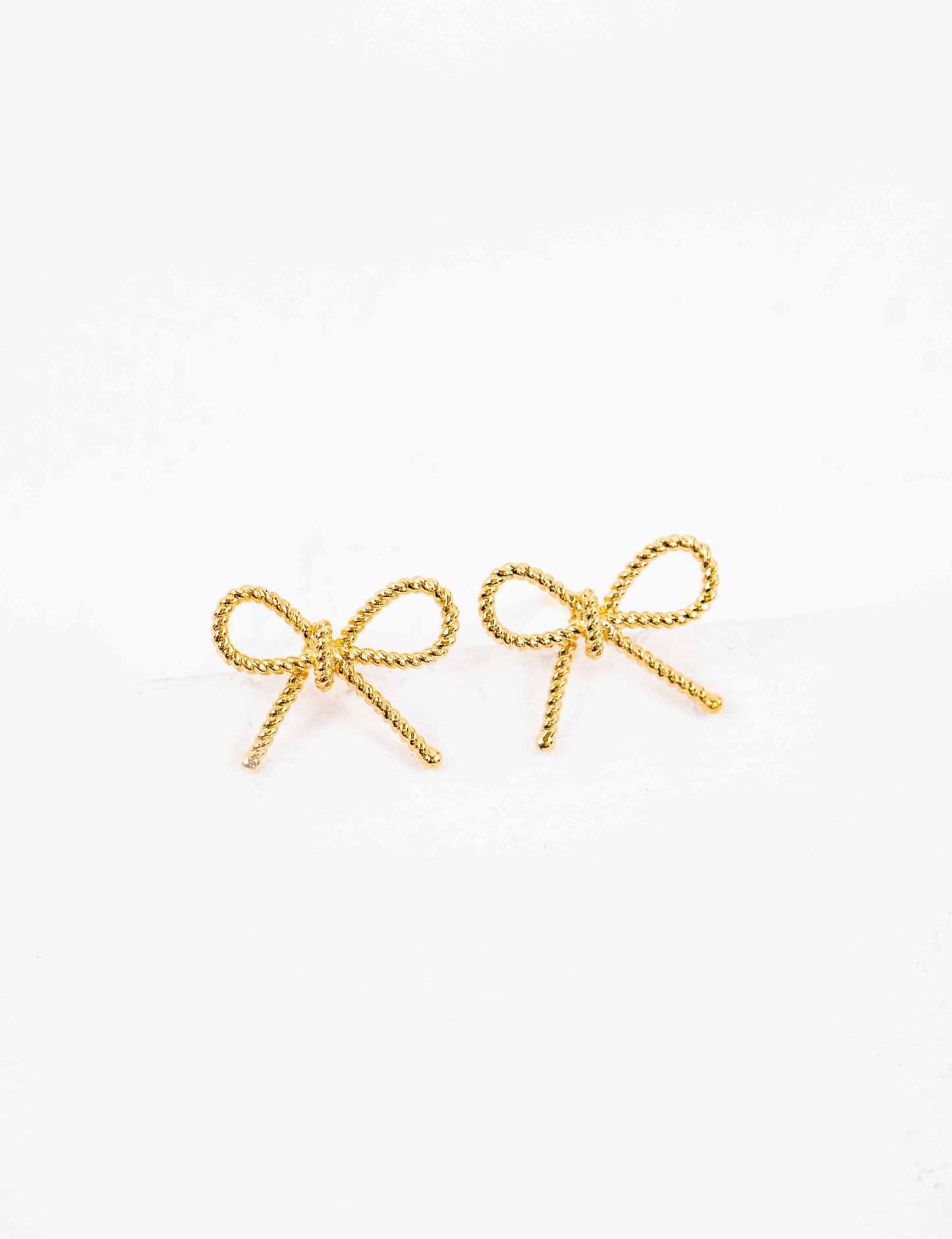 Ribbed Bow Charm Earrings | Gold