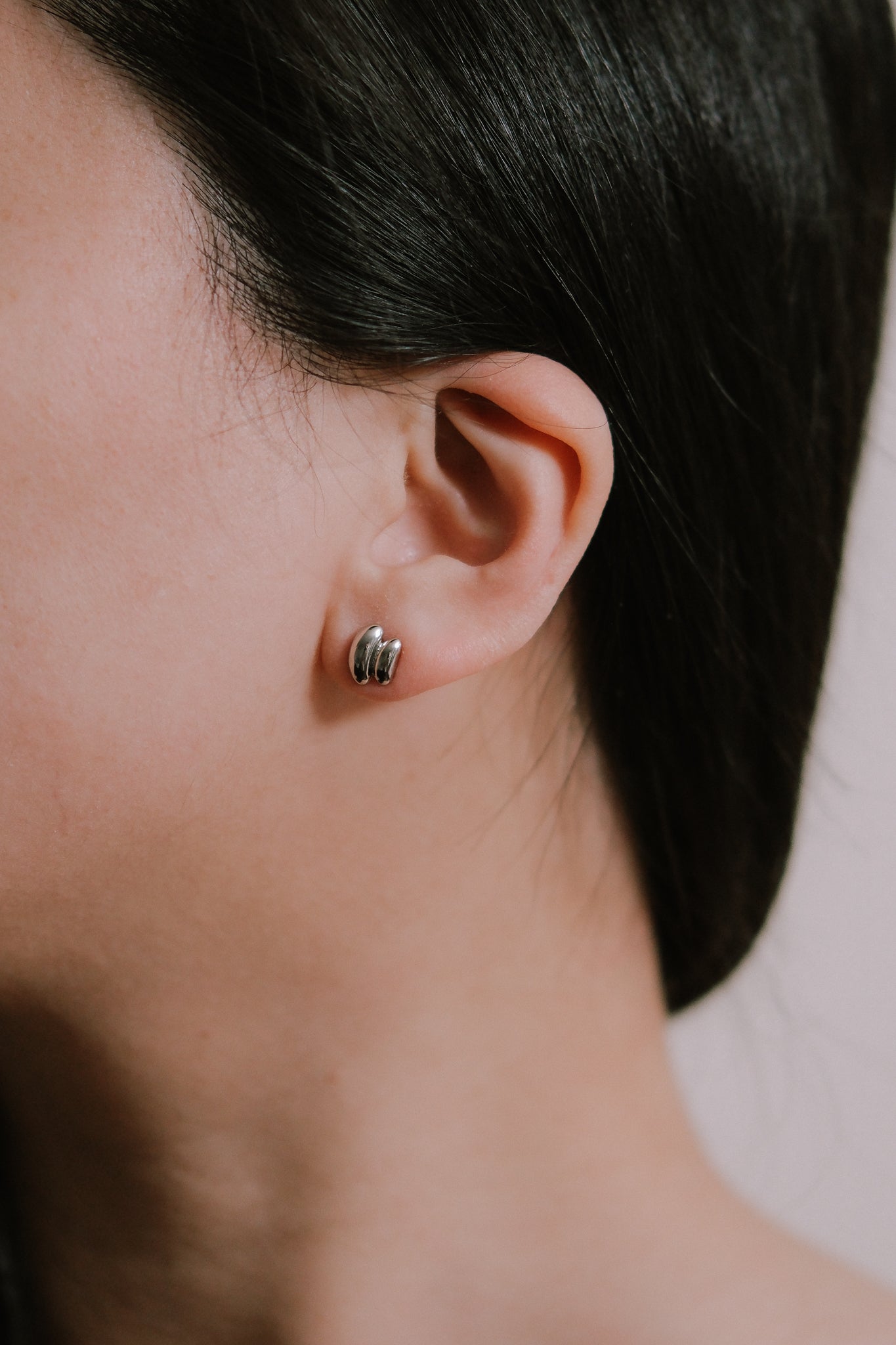 Sculpted Curve Stud Earrings | Silver