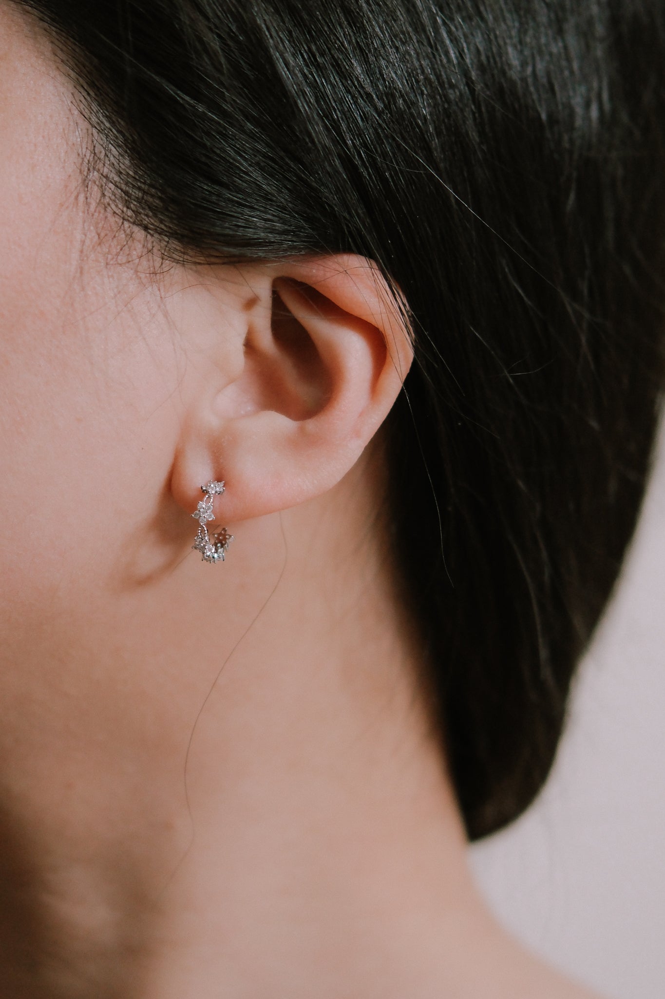 Flower Stone Mini Hoop Earrings | Silver
