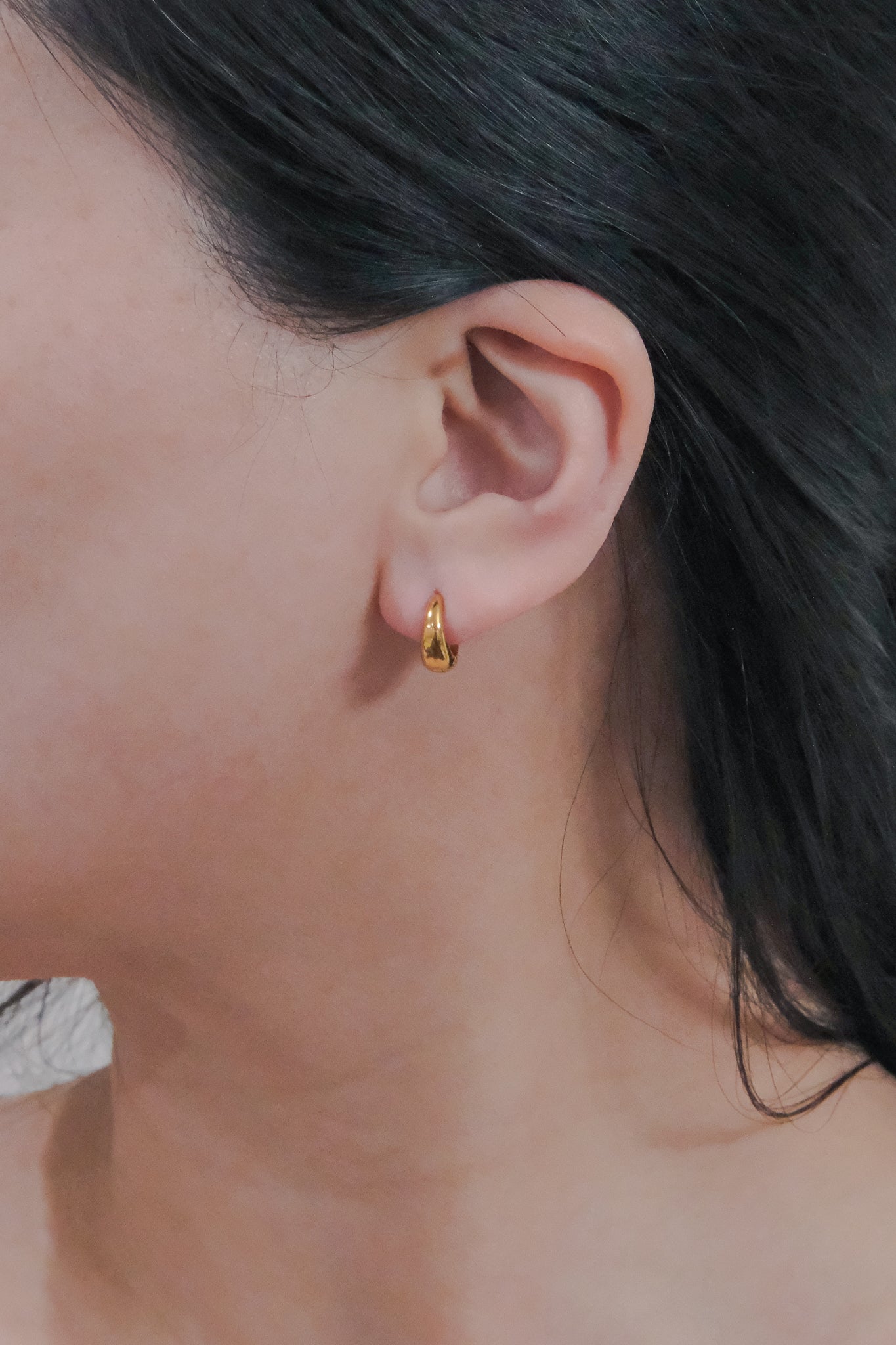 Minimal 12mm Hoop Earrings | Gold