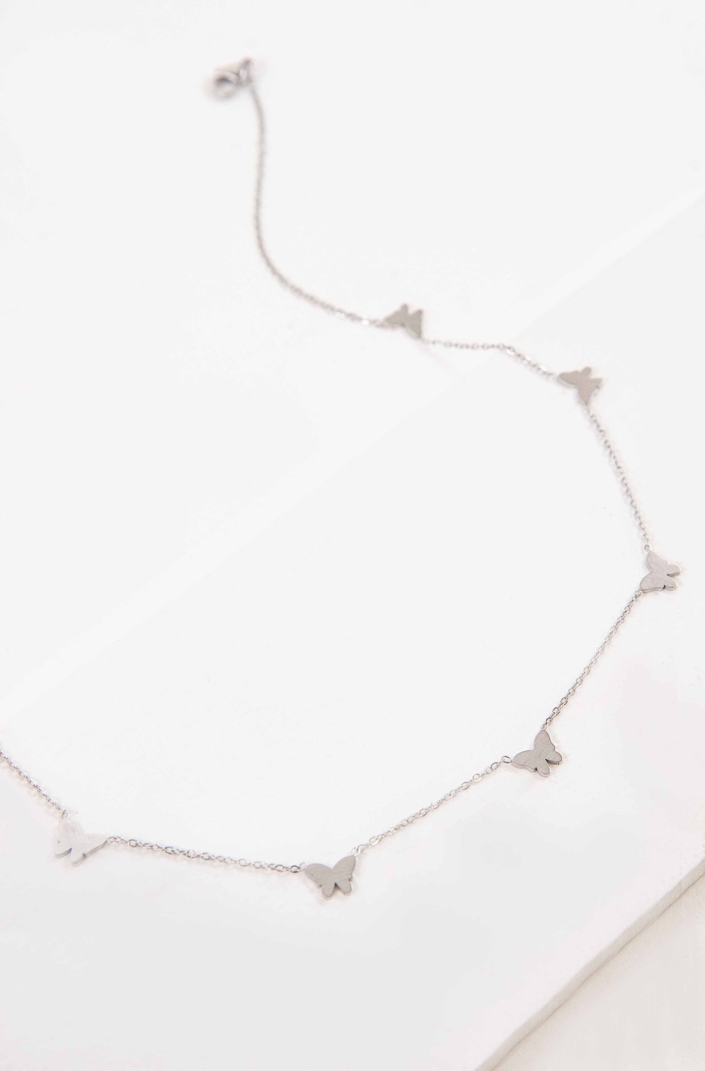 Flutter Linked Charm Necklace | Silver