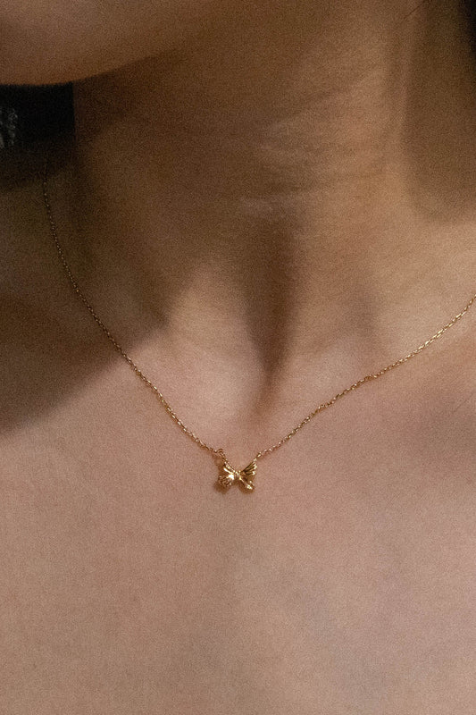 Ample Bow Charm Necklace | Gold