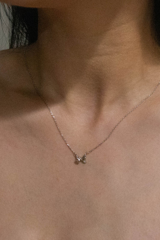 Ample Bow Charm Necklace | Silver