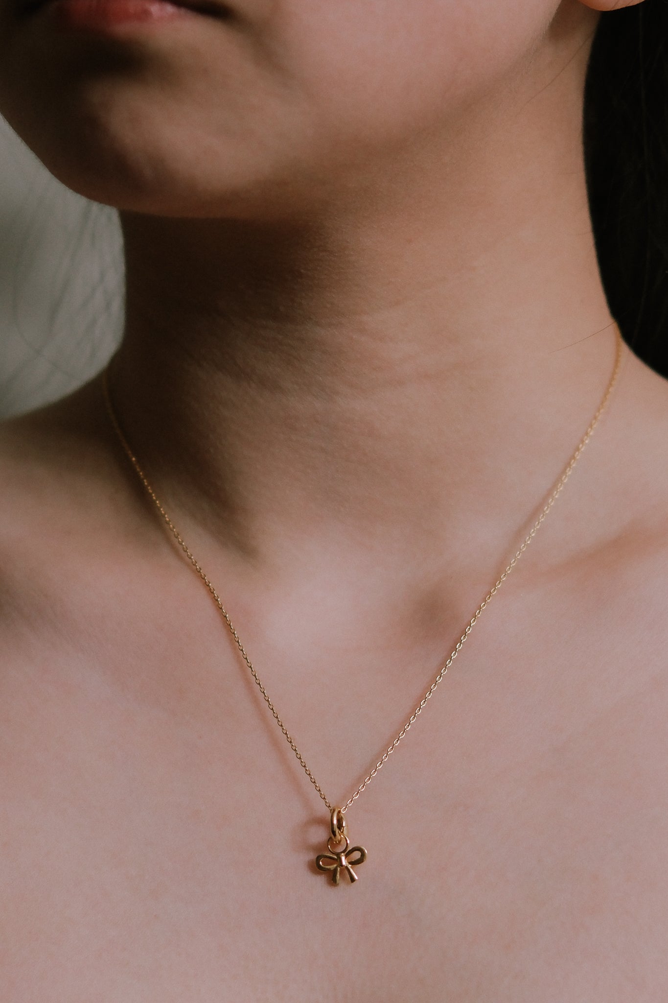 Small Bow Charm Necklace | Gold