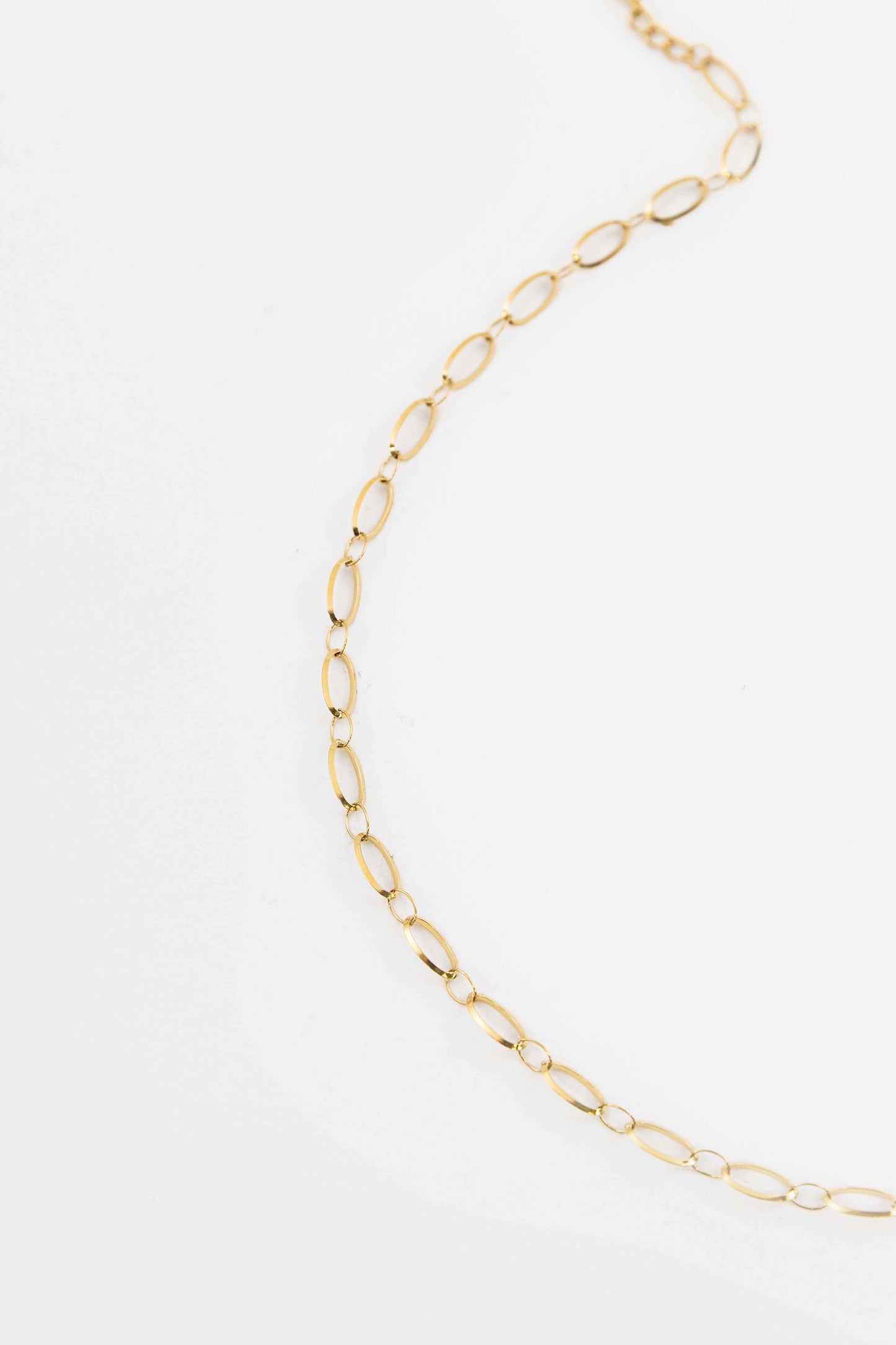 Delicate Oval Link Chain Necklace | Gold