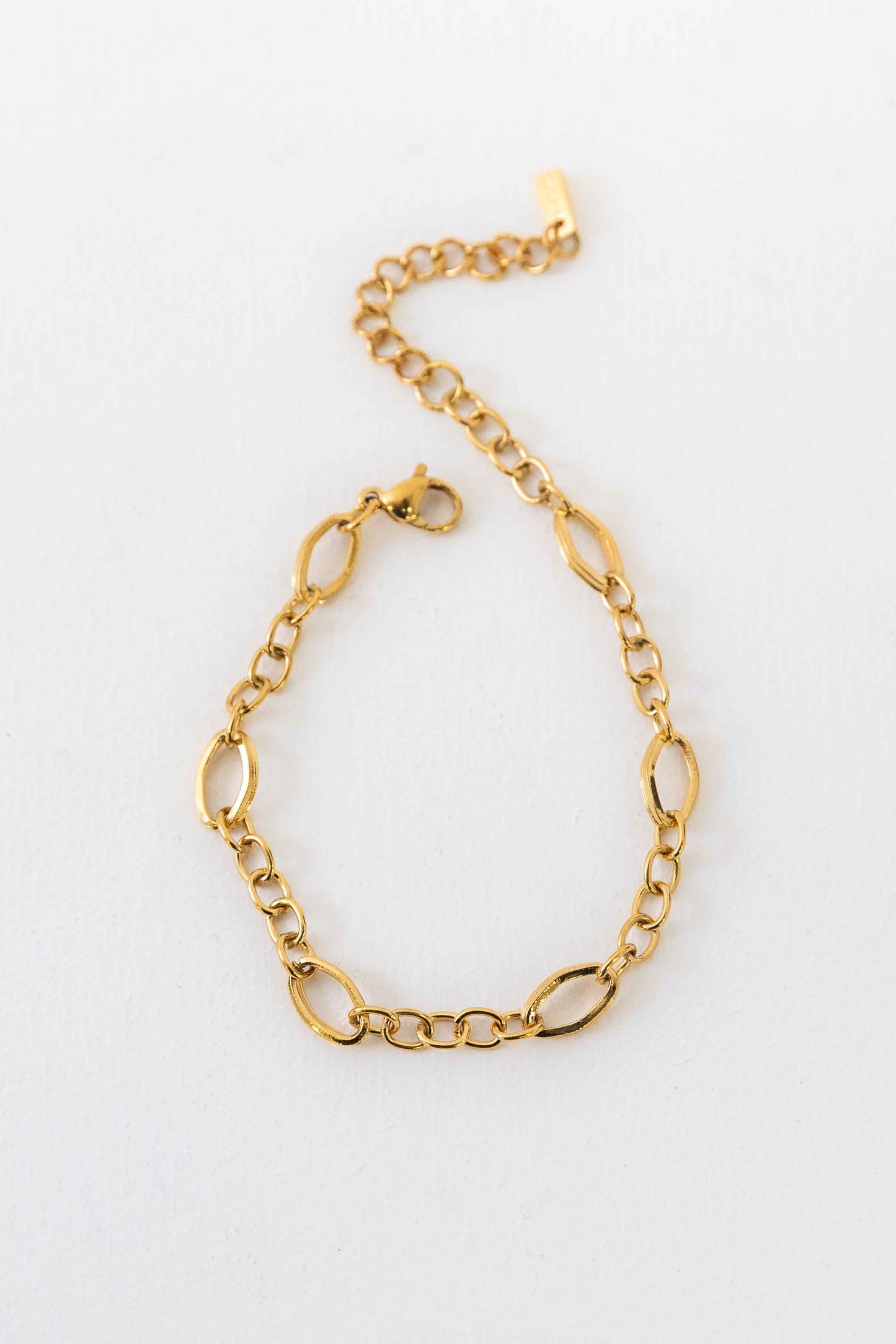 Spaced Oval Link Bracelet | Gold