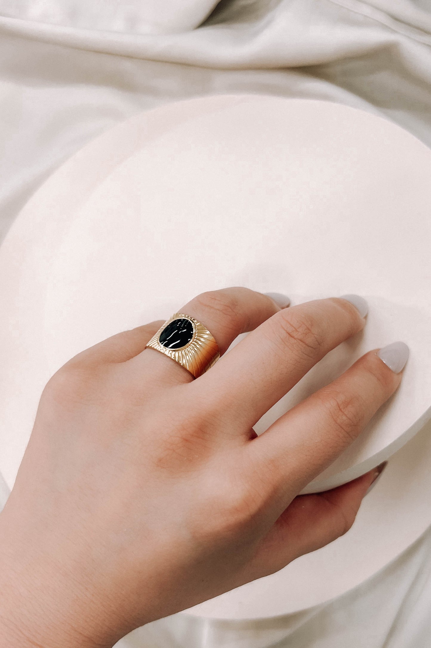 Caeles Adjustable Ring