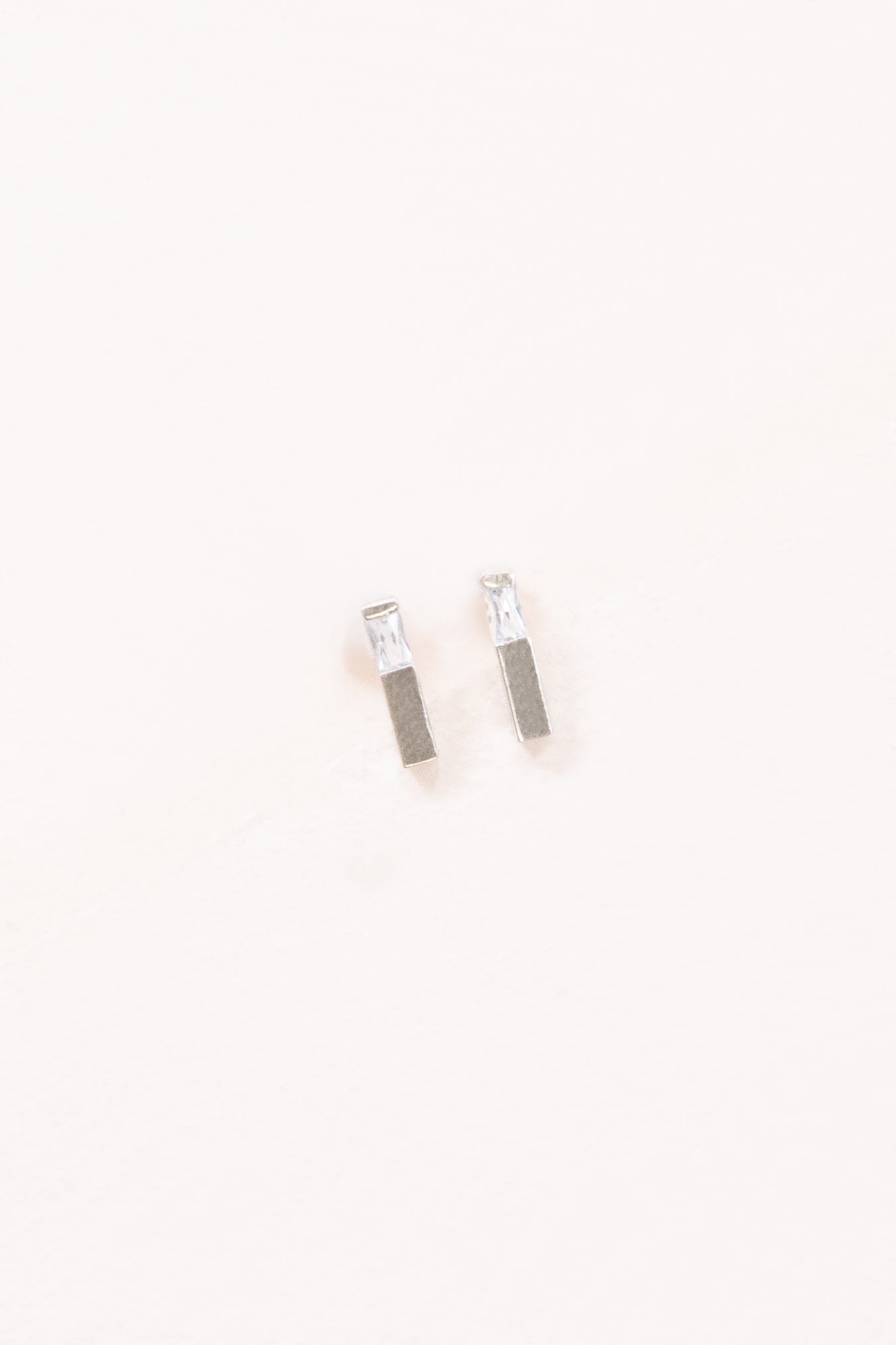 Bar Mini Crawler Earrings