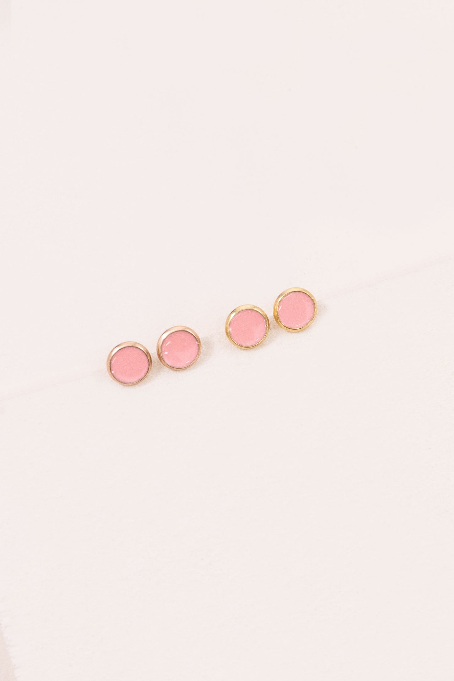 10mm Palette Earrings | Bubble Gum Pink (14K)