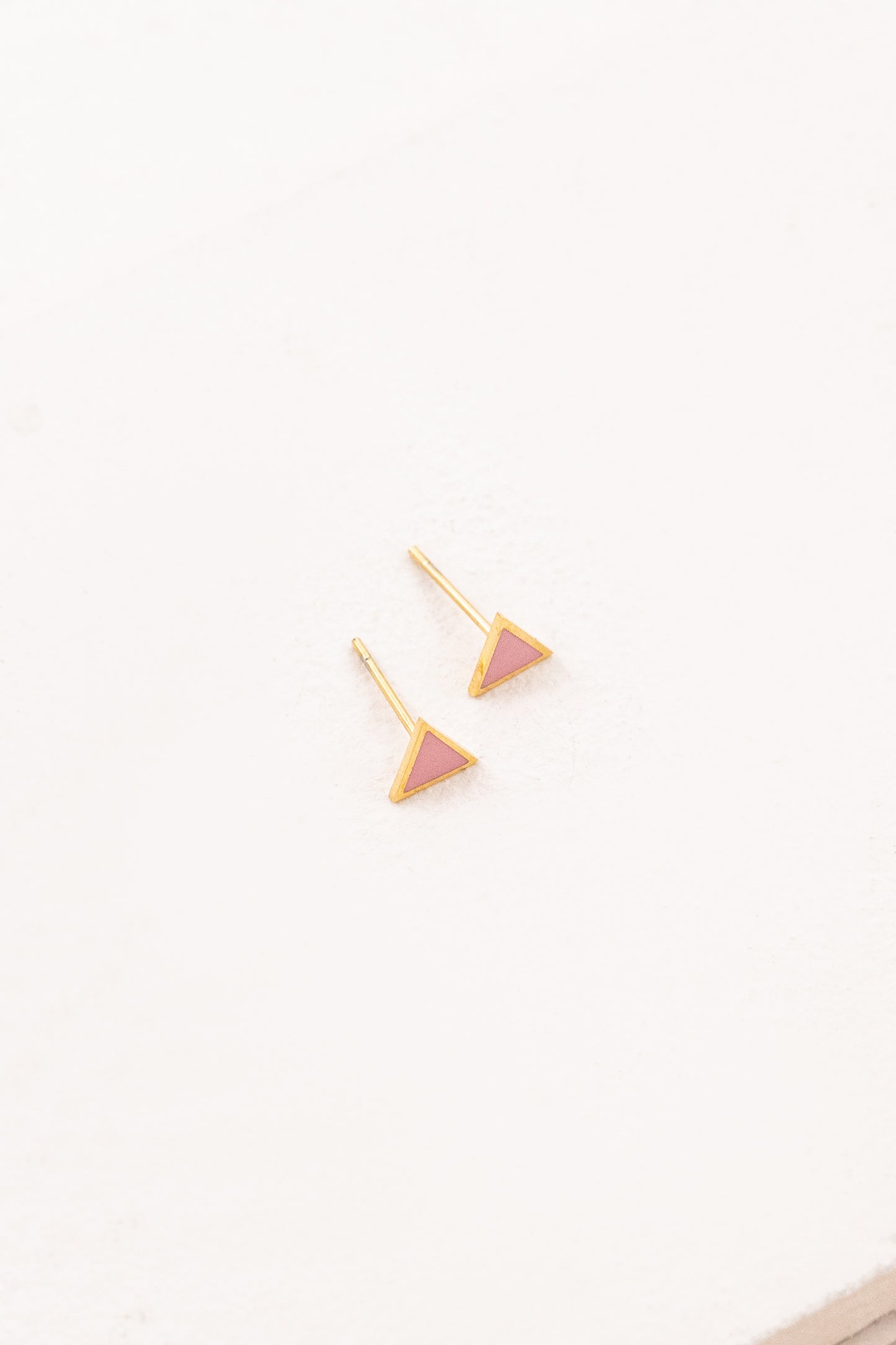 Triangle Spectrum Stud Earrings | Gold (14K)