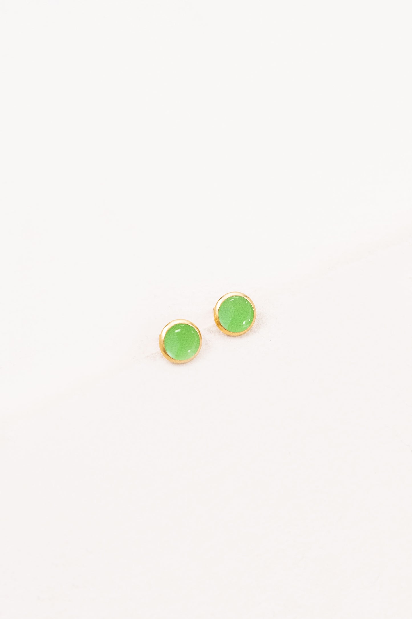 8mm Palette Earrings | Pear Green (14K)
