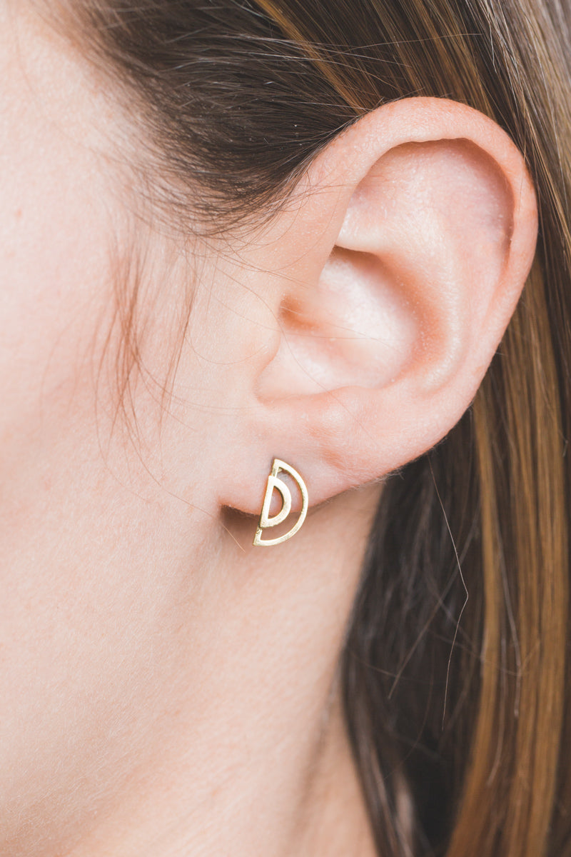 Echo Beam Semi-Circle Earrings | Gold (14K)