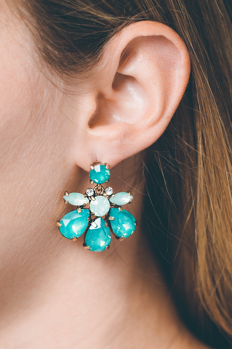 Water Lily Stone Earrings | Green
