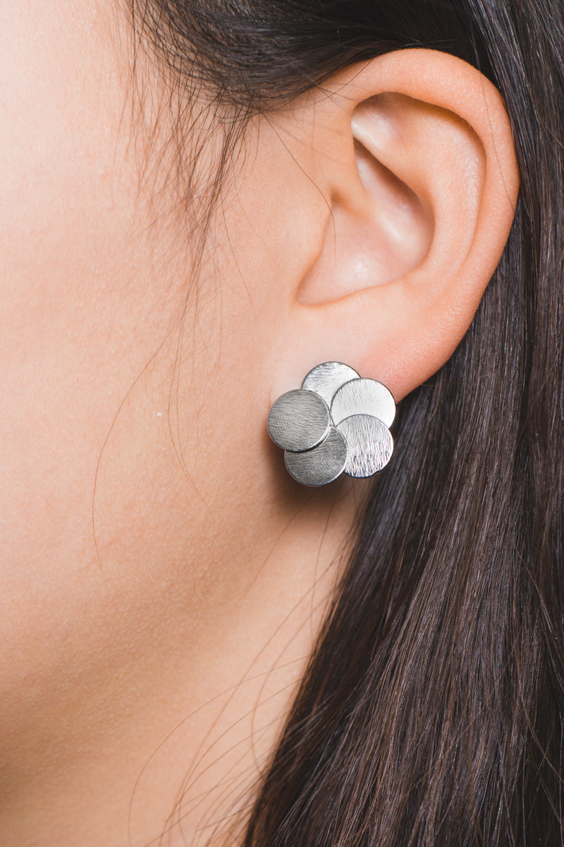 Round and Round Earrings | Gunmetal