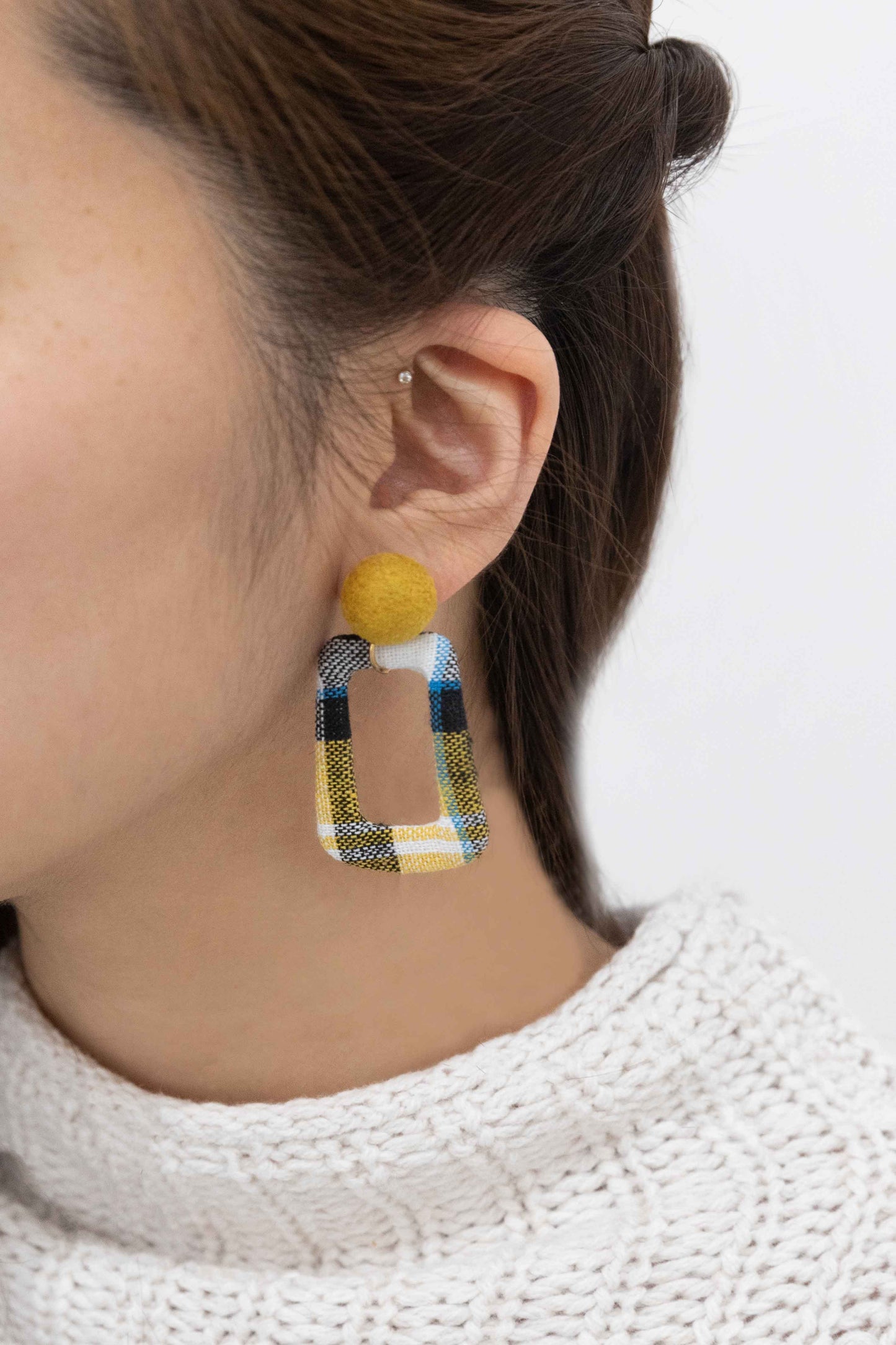 Get a Clue Plaid Earrings | Yellow