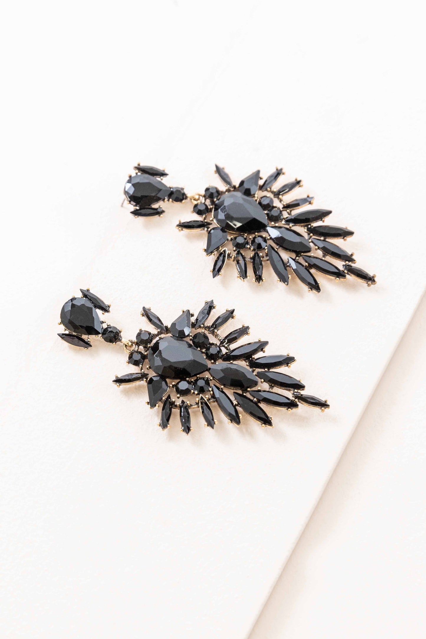 Royal Chandelier Earrings | Black