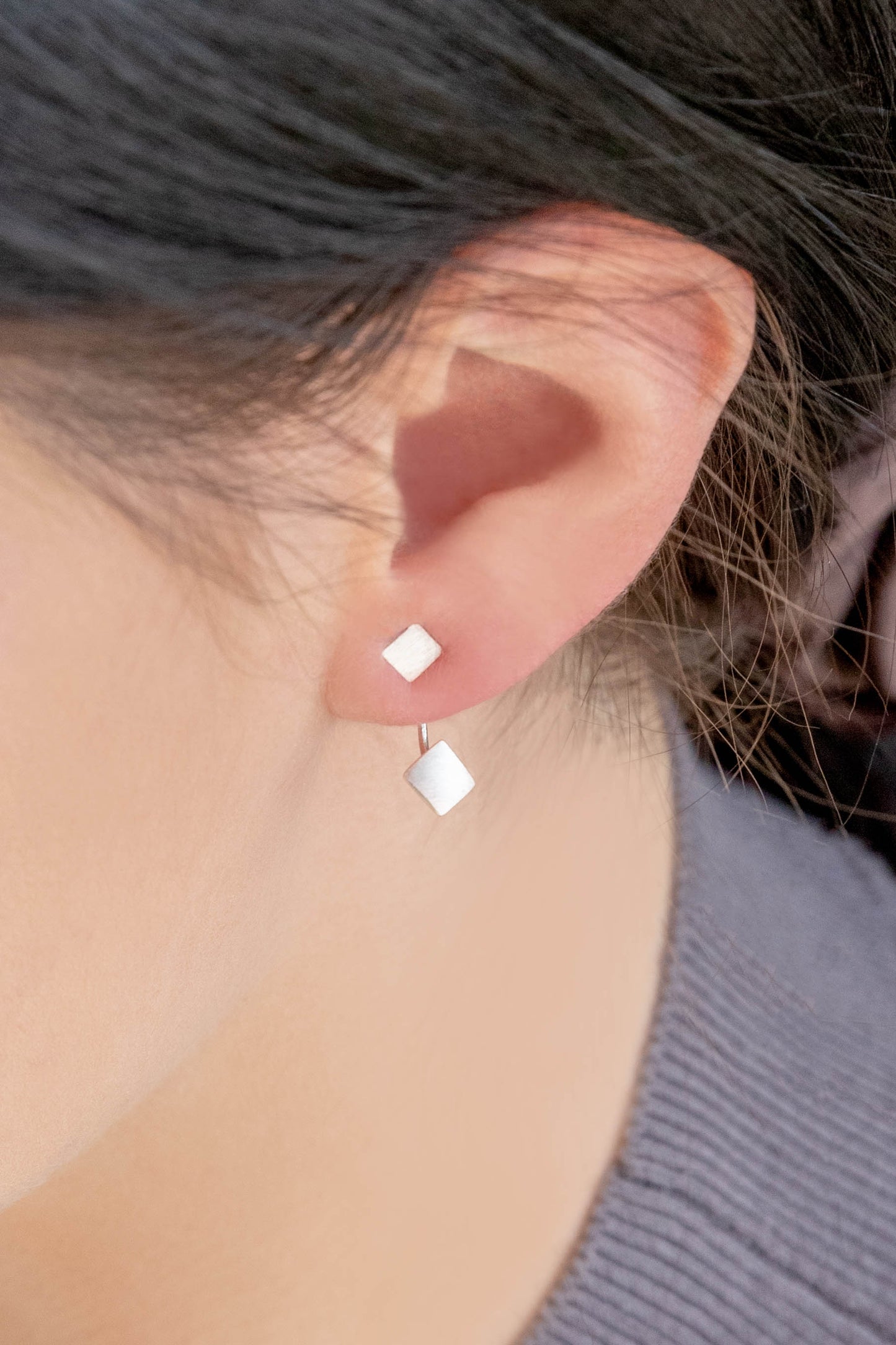 Be Square Ear Jacket
