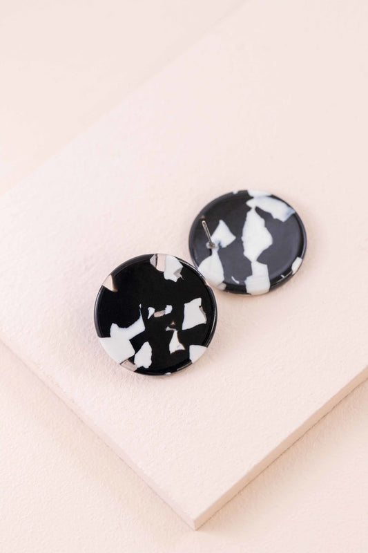 Monochromatic Circle Stud Earrings | Black