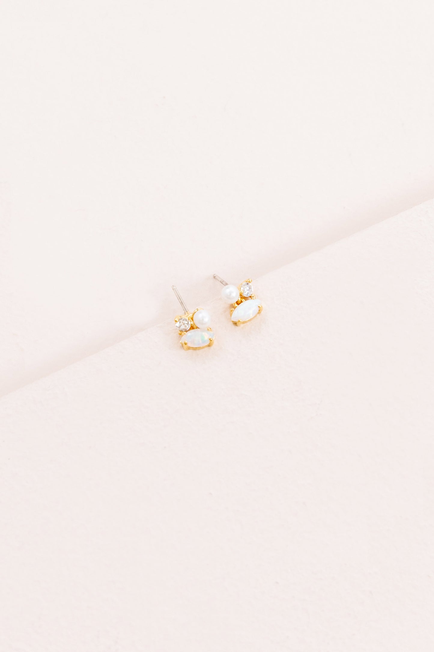 Pixum Tri Stone Earrings | White