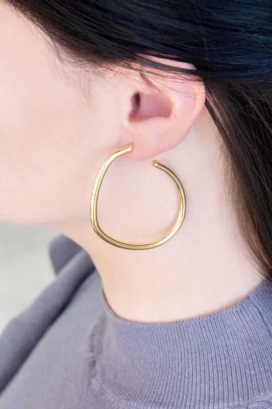 La Mode Hoop Earrings (14K)