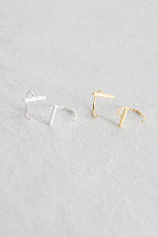 Bar Chase Hoop Earrings  (14K)