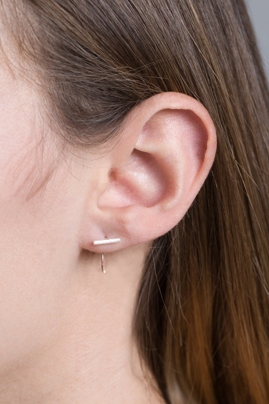 Bar Chase Hoop Earrings  (14K)