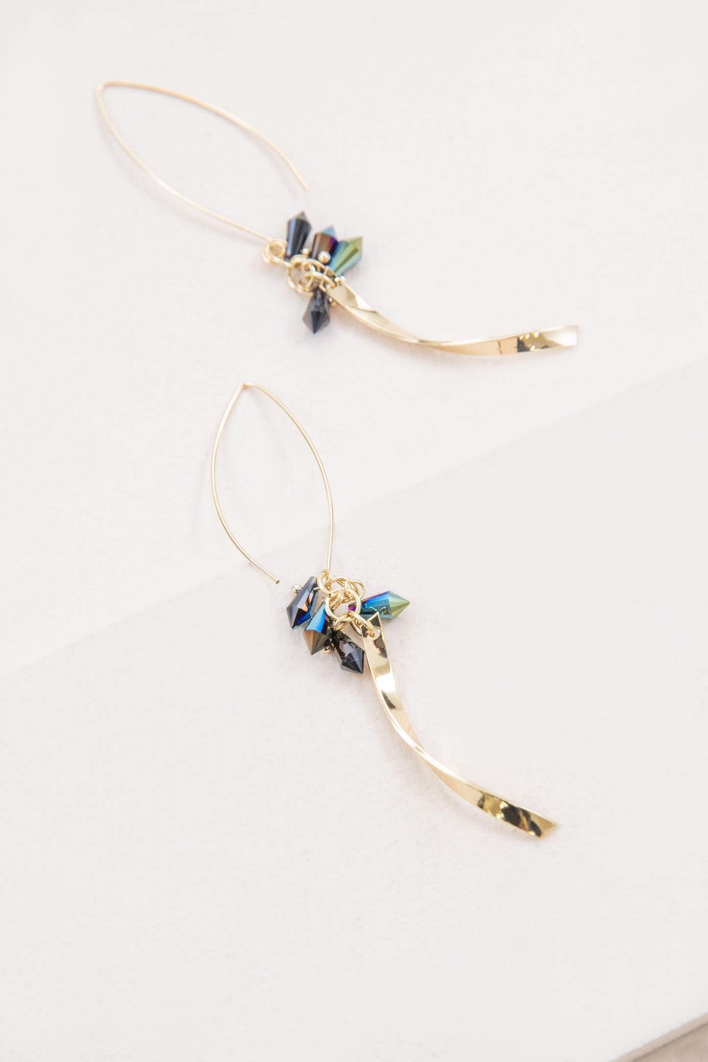 Twist Arc Threader Earrings | Blue