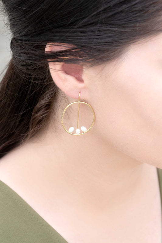 Right on Time Hook Earrings (14K)