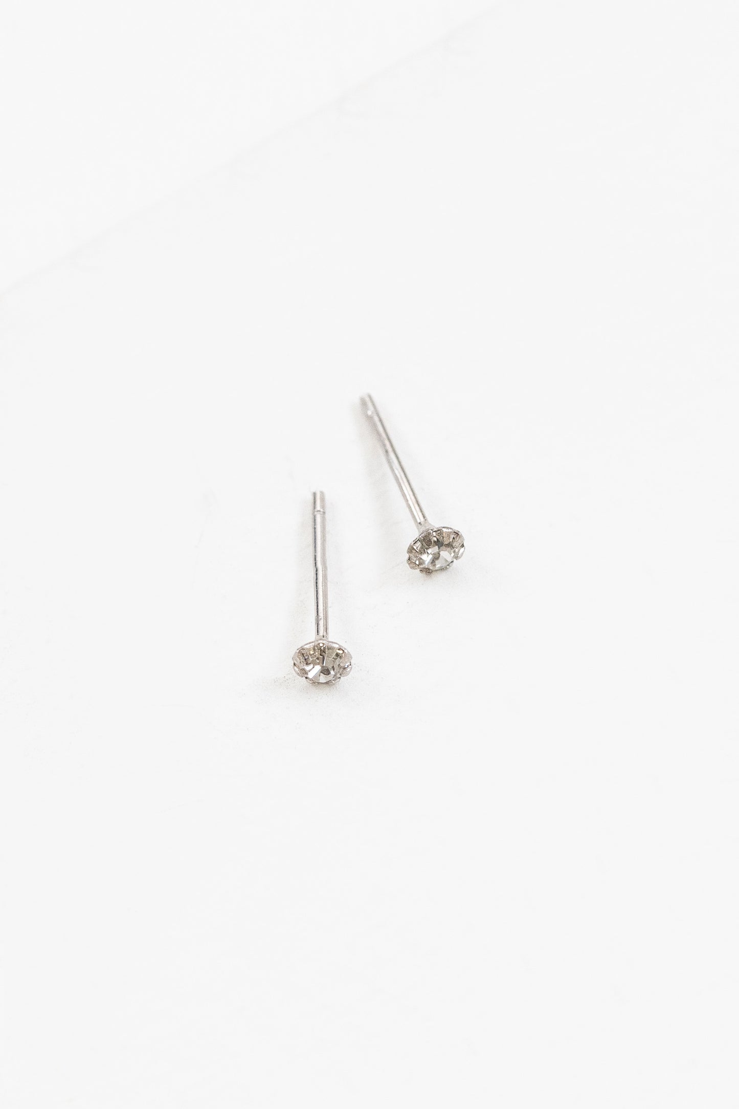 Tiny Gem Stone Earrings | Crystal (sterl.)