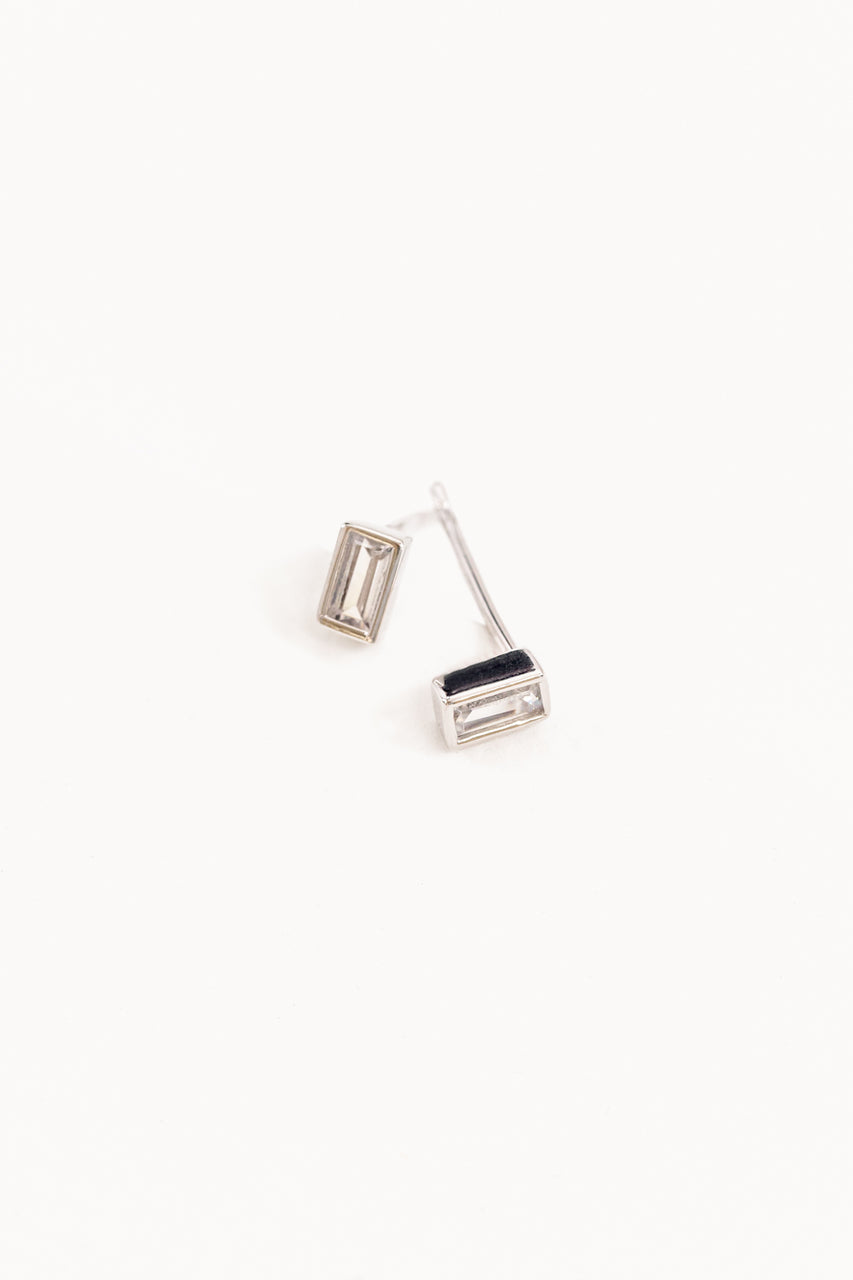 Small Stone Stud Earrings | Silver (sterl.)