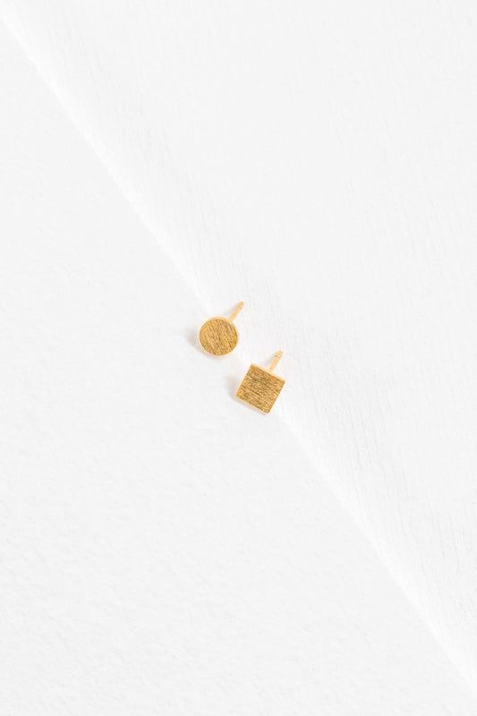 Square to Circle Mismatched Earrings | Gold (14K)