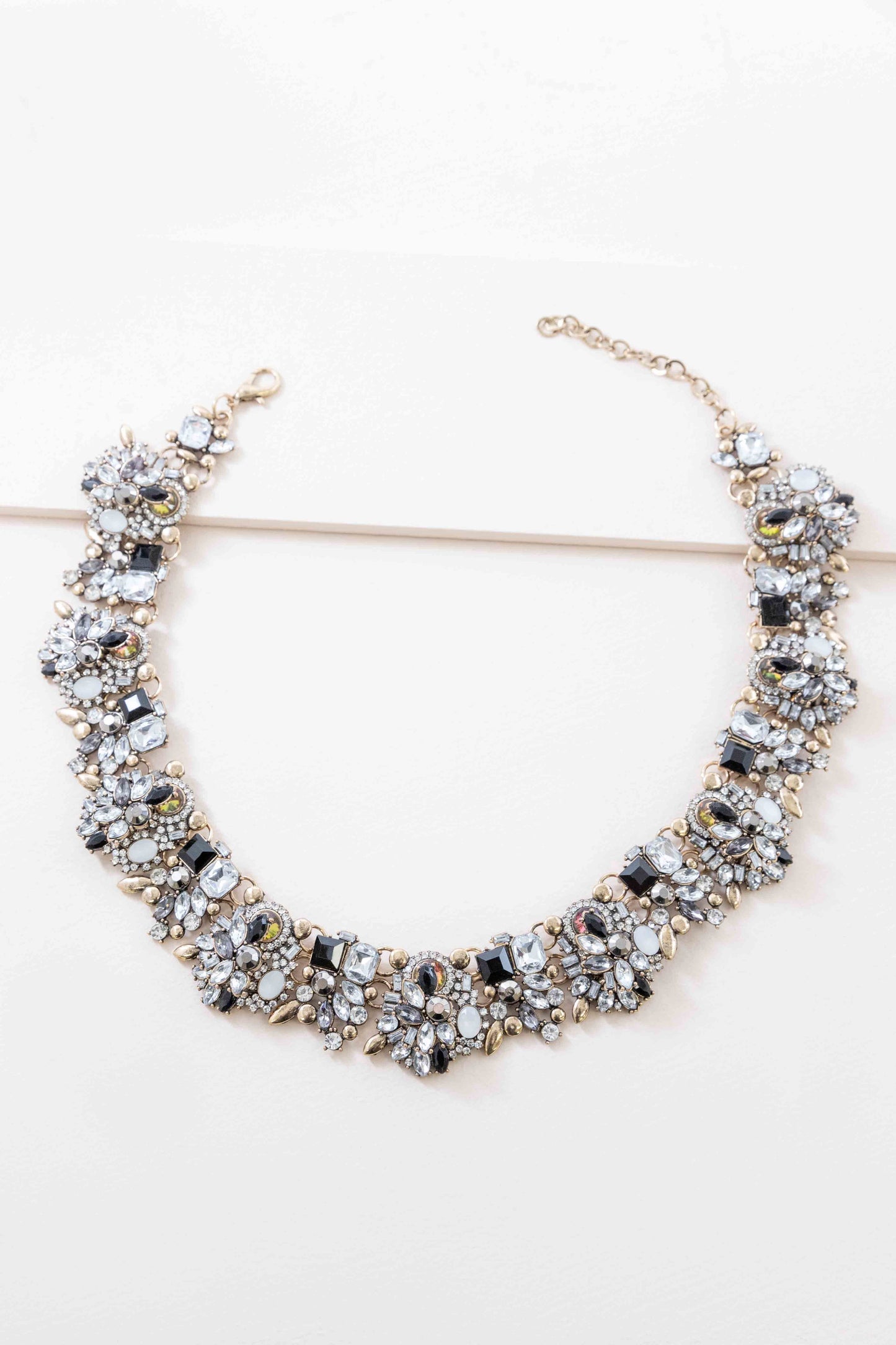 Bree Iridescent Collar