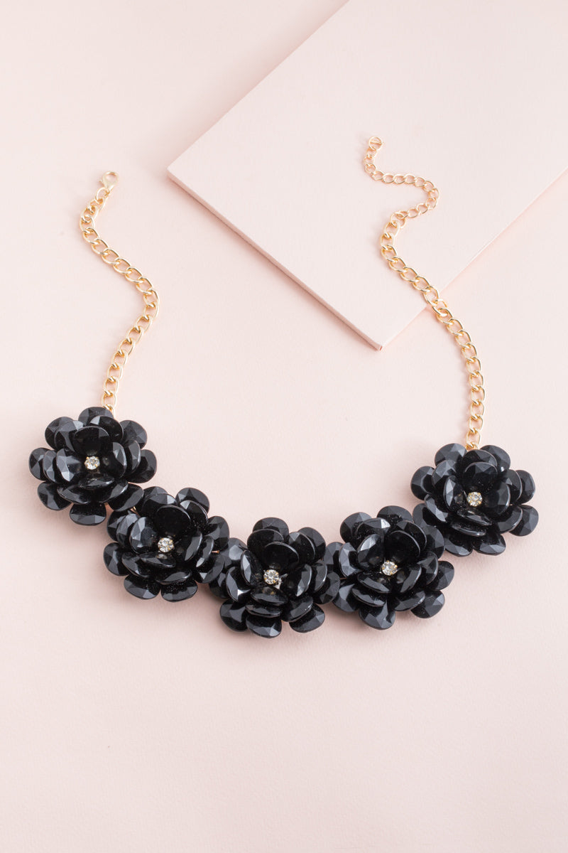 Forevermore Petal Necklace | Black