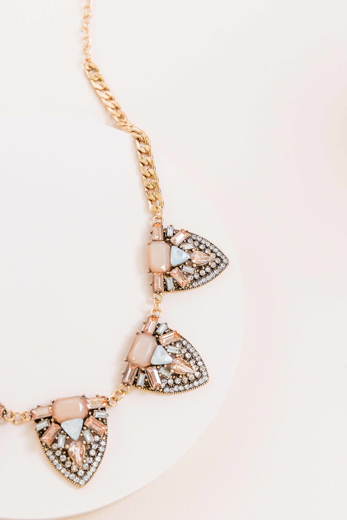 Romance Aglow Necklace | Pink