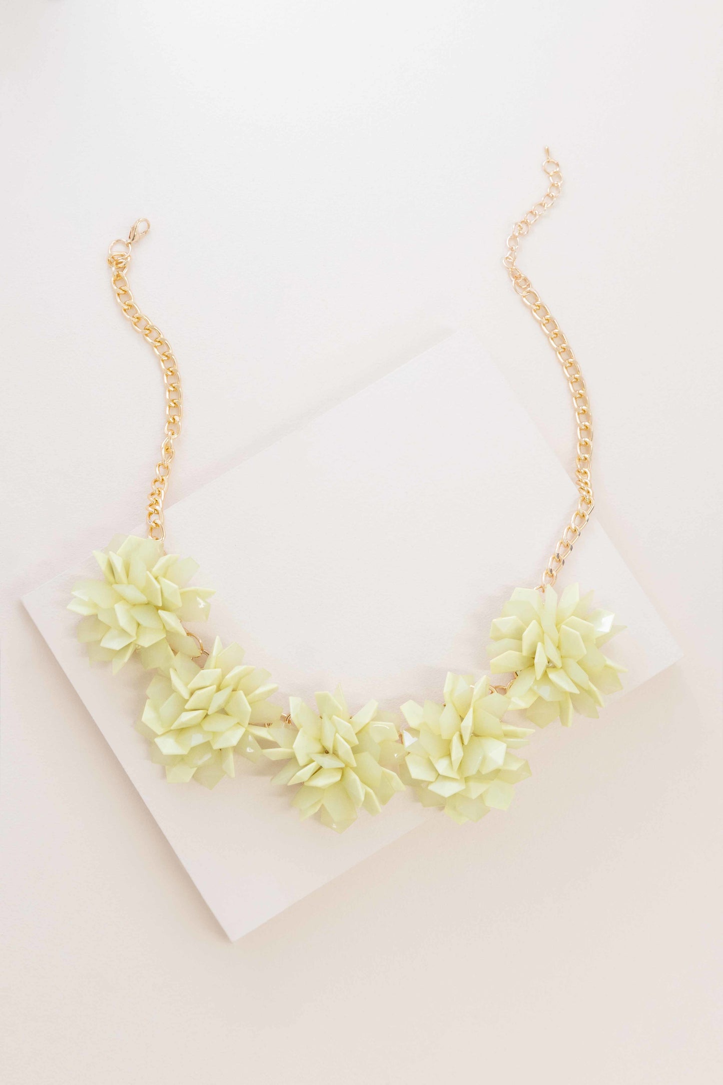 Sophisticated Shard Necklace | Pastel Yellow