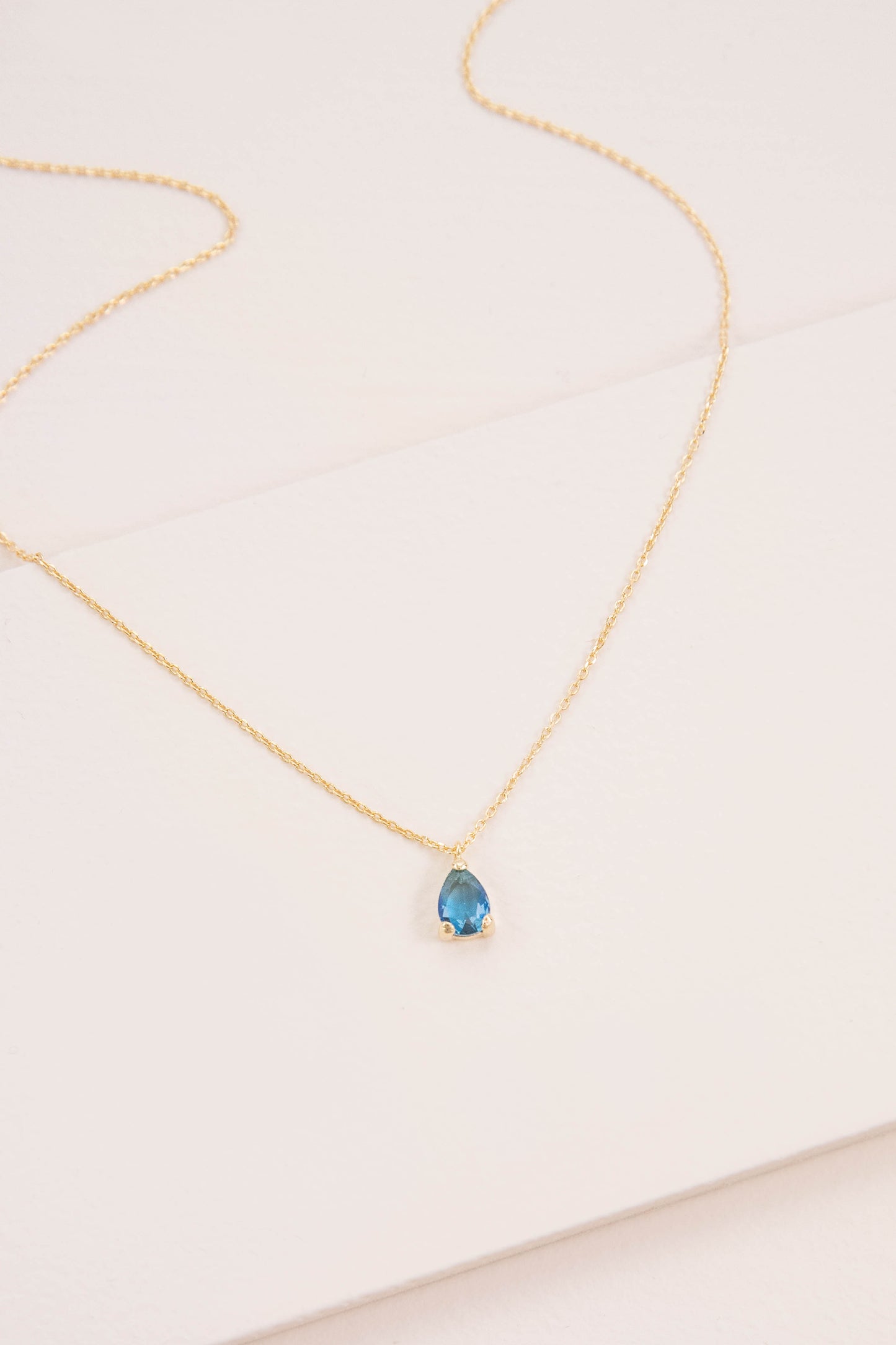 Ombre Stone Tear Necklace