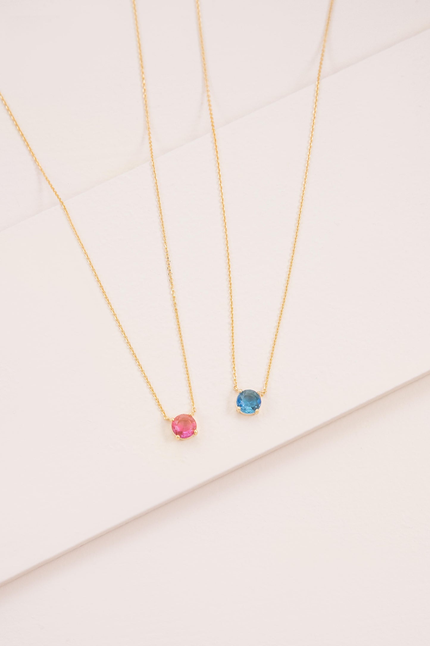 Ombre Stone Round Necklace