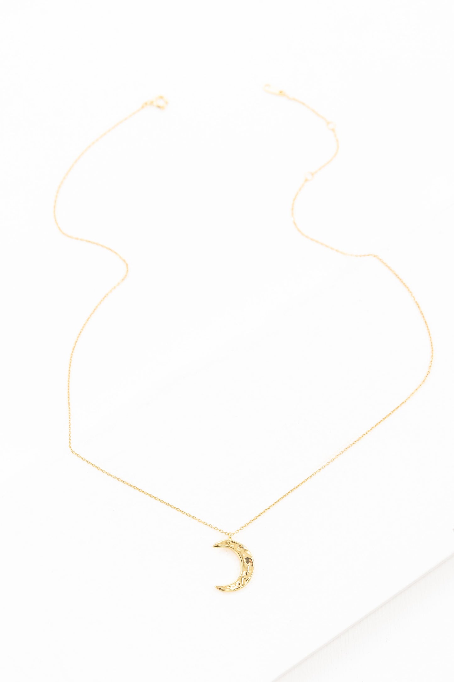 Crescent Moon Hammered Necklace | Gold (14K)
