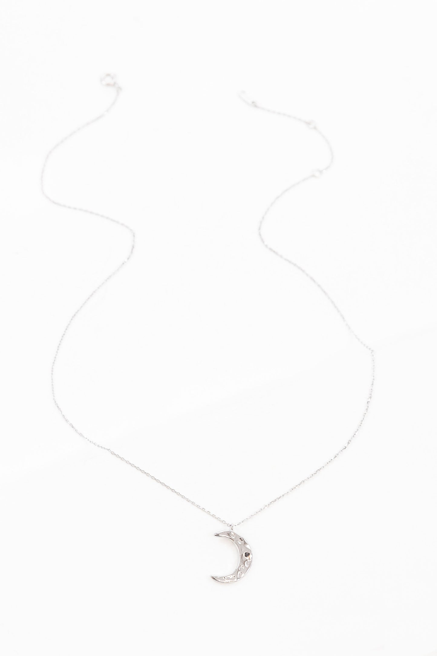 Crescent Moon Hammered Necklace | Silver (Sterl.)