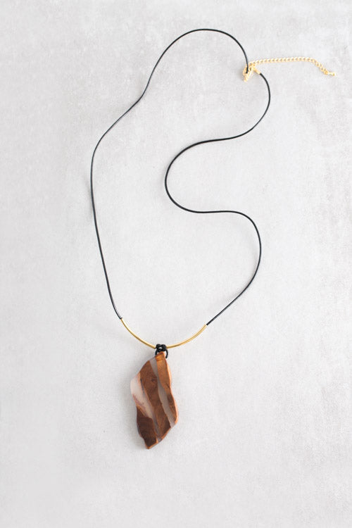 Tia Pendant Necklace