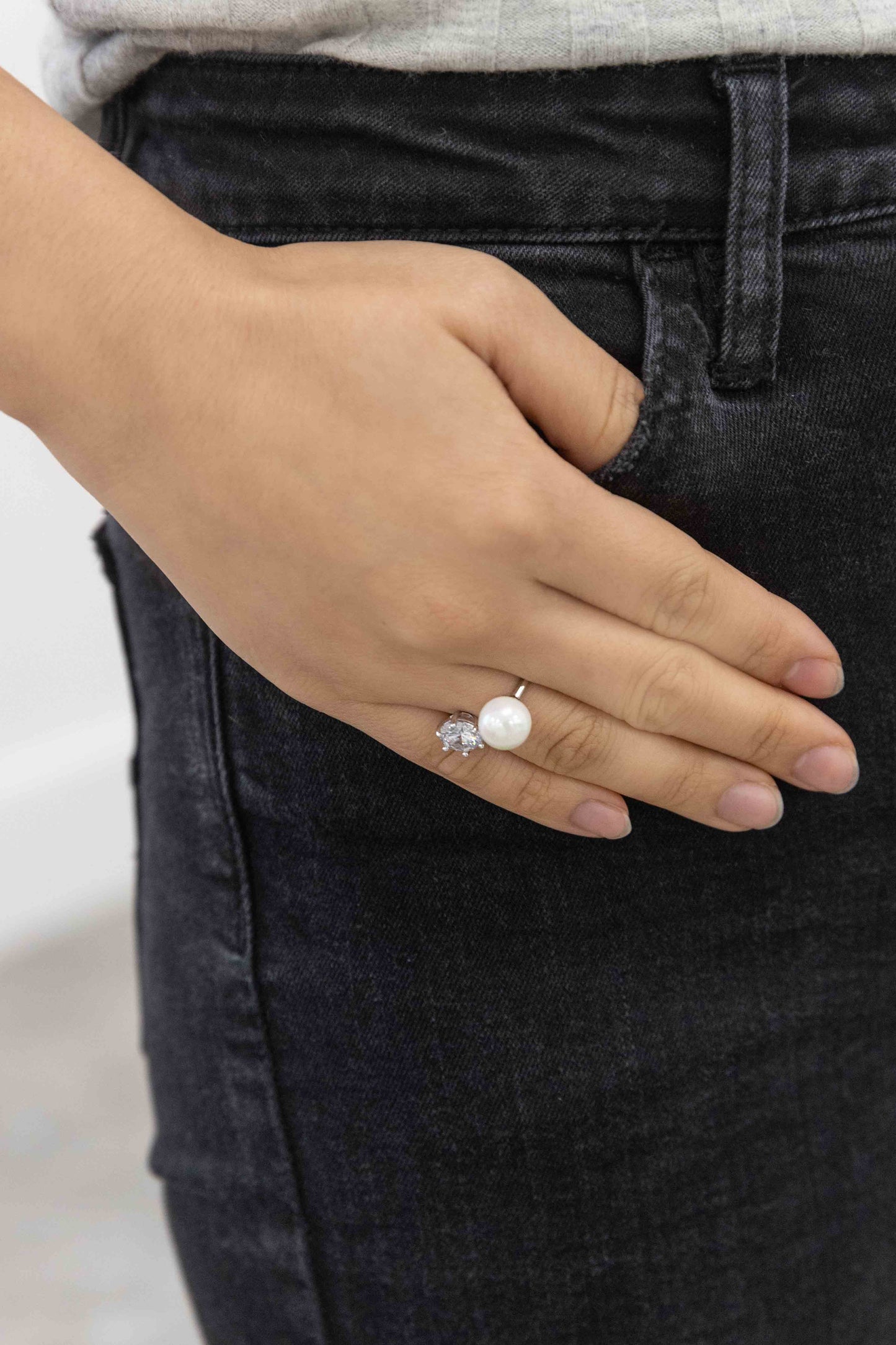 Lux Pearl Stone Ring | Silver (14K)