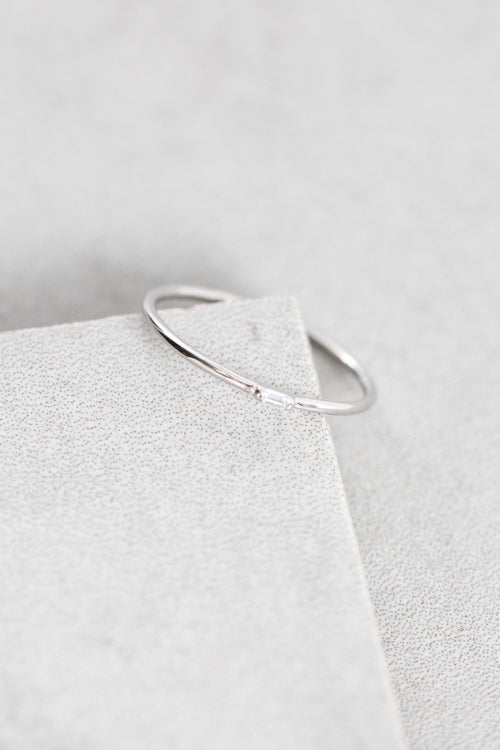 Stone Band Ring | Silver (14K White Gold)