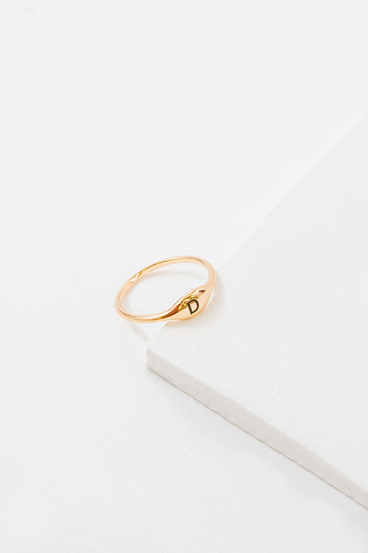 Initial Ring | Size 8