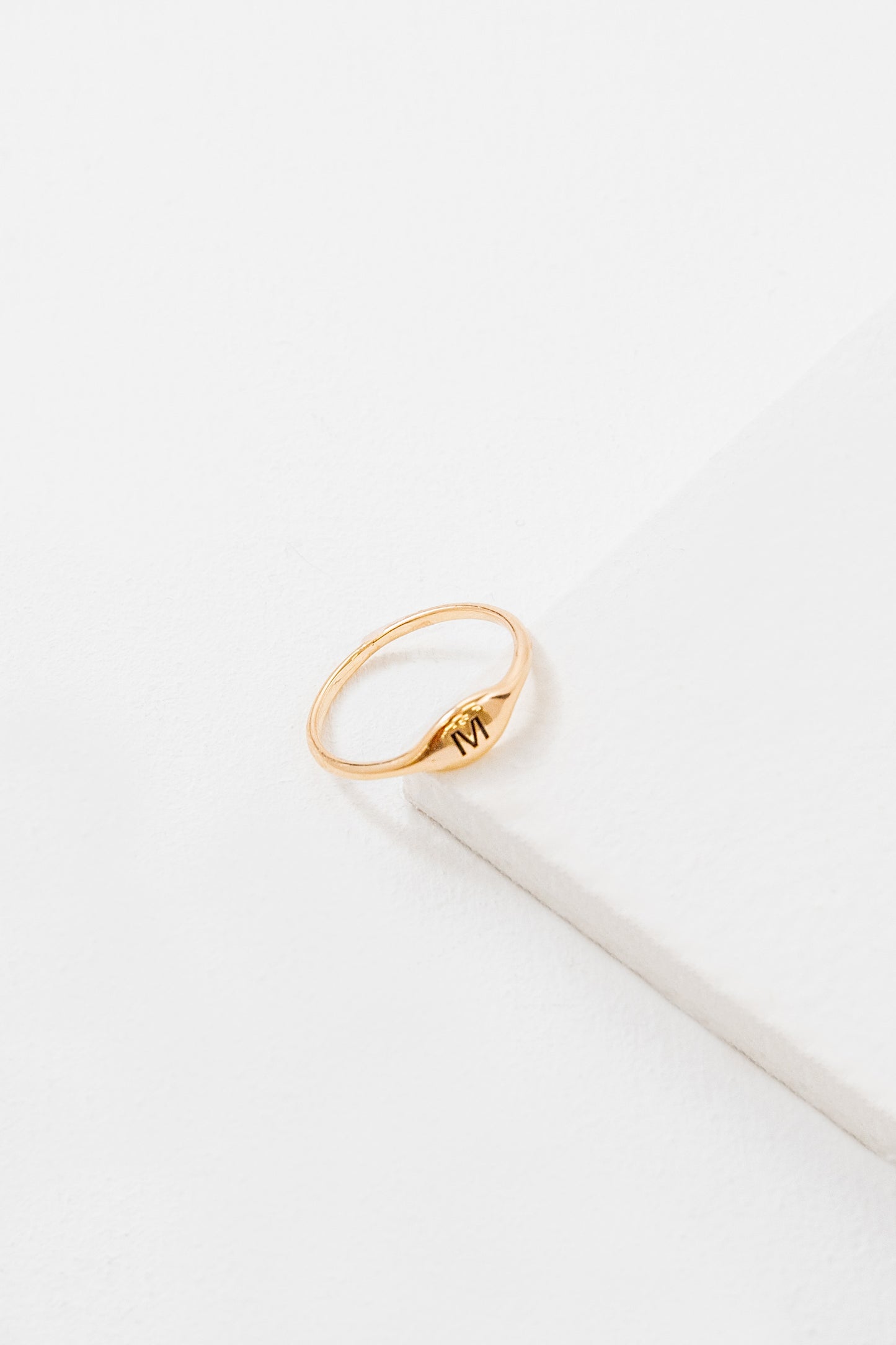 Initial Ring | Size 6