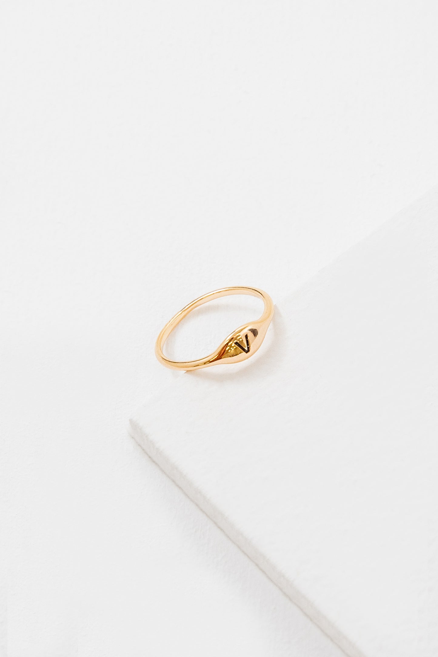 Initial Ring | Size 7