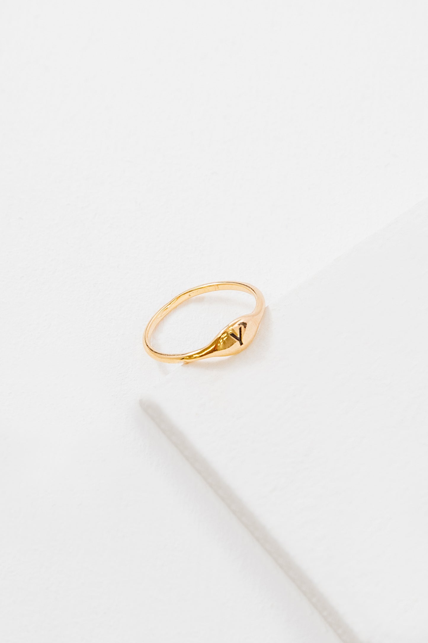 Initial Ring | Size 8