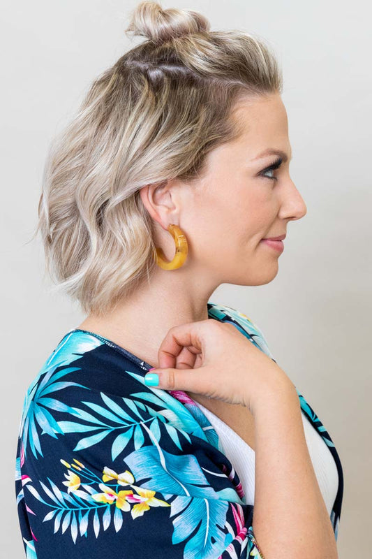 Small Savvy Hoop Earrings | Amber