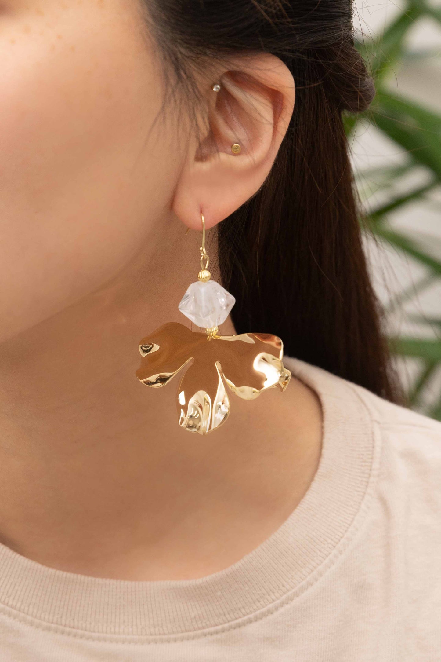 Snowdrop Hook Earrings | Gold