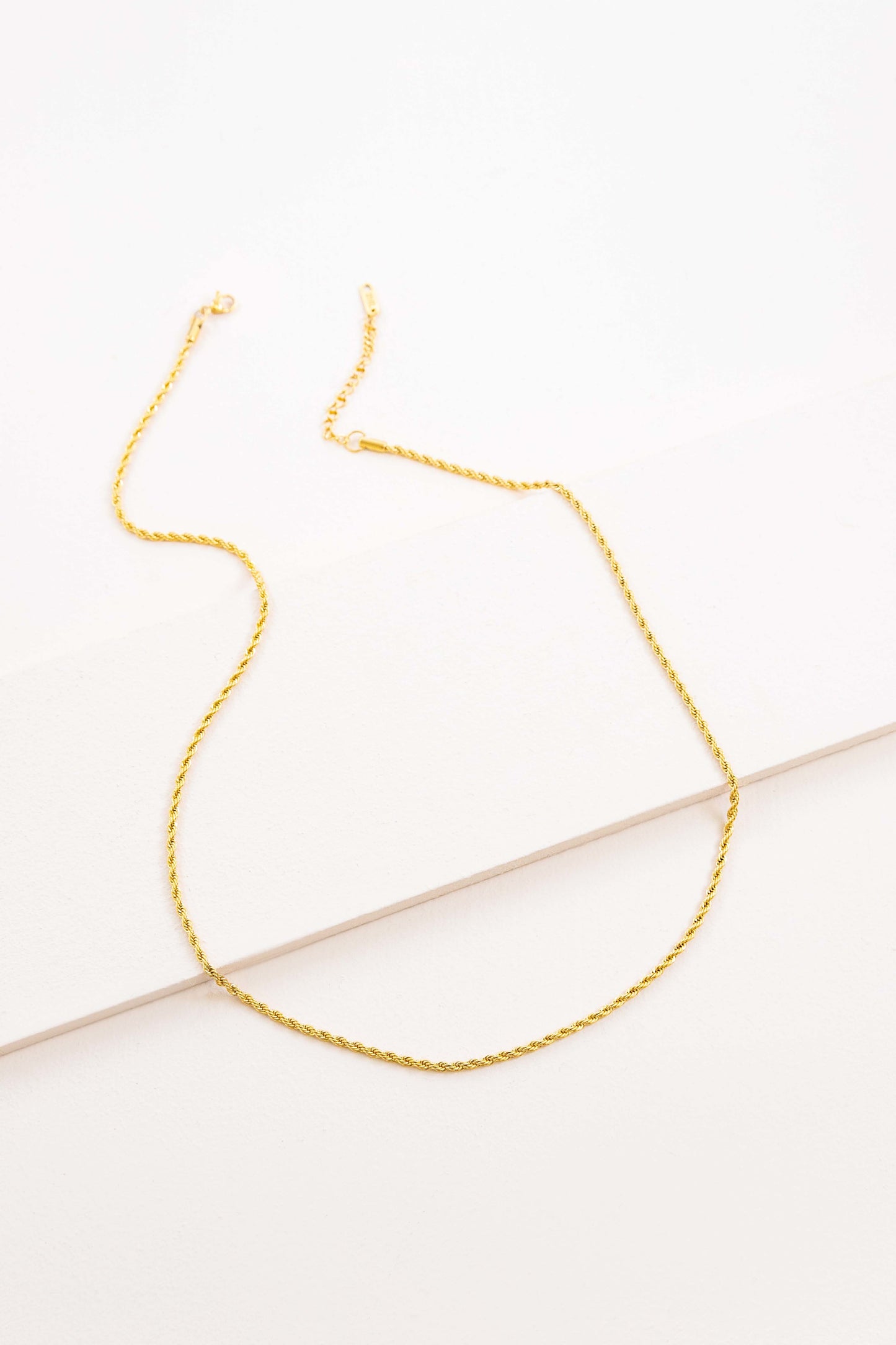 Twist Around Necklace | Gold (14K)
